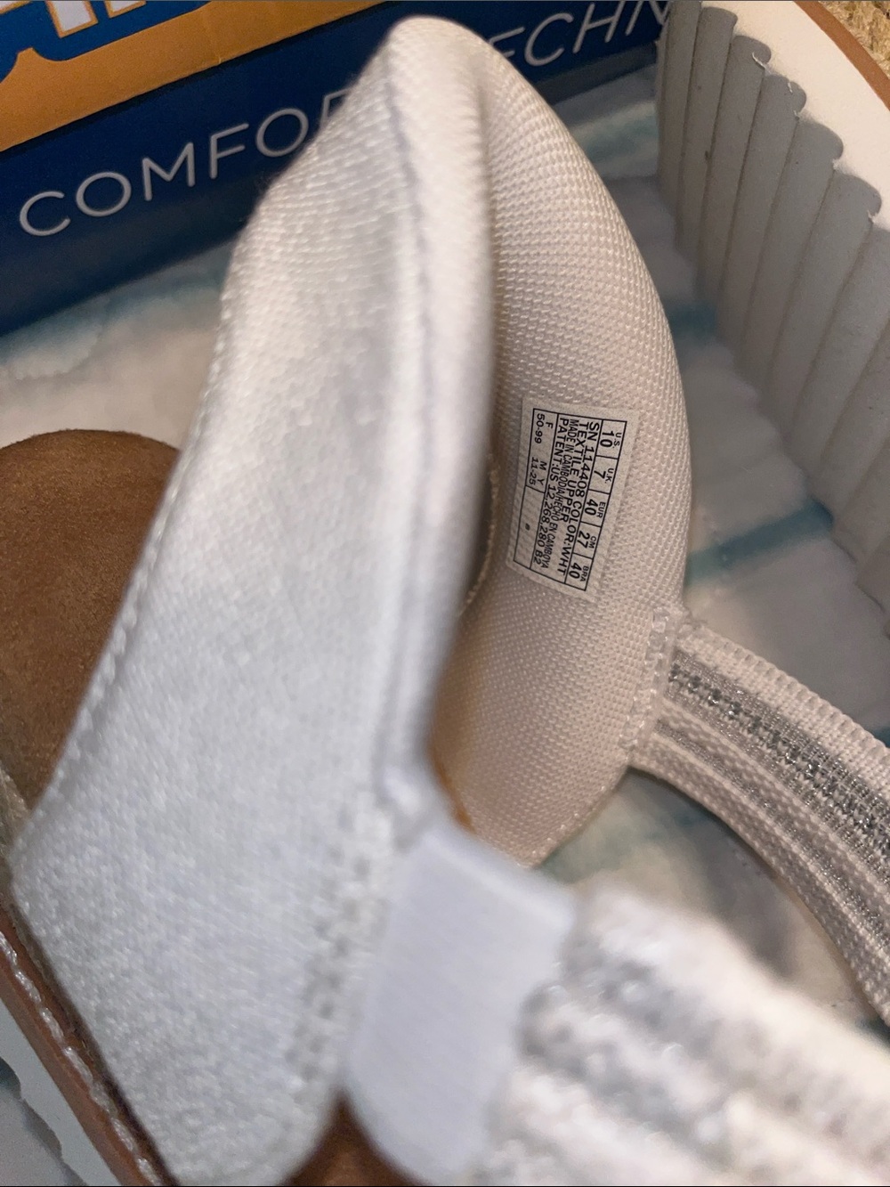 Skechers Bobs Hands-free Slip-Ins Desert Kiss/ White Elastic Women’s Sandals - Picture 7 of 13
